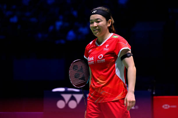 挥拍之间，快乐无限——我的羽毛球故事