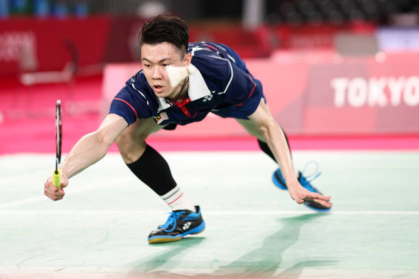 羽毛球单打比赛:21分制对运动员体能的要求