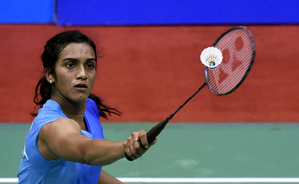 羽毛球双打得分关键：如何避免出界失误？