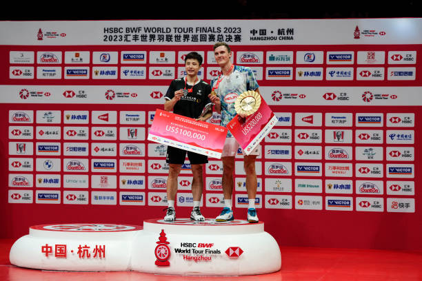 羽毛球双打术语解析:轮转、封网、补位等战术词汇