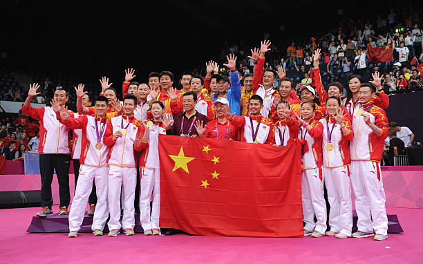 进攻VS防守:十大名牌羽毛球拍类型及适用打法分析