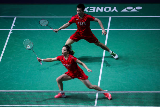 羽毛球场建设必看:长宽、高度及周边空间要求