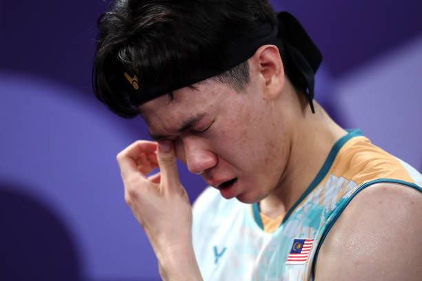 轻量+高颜值！200元内女生羽毛球拍选购指南