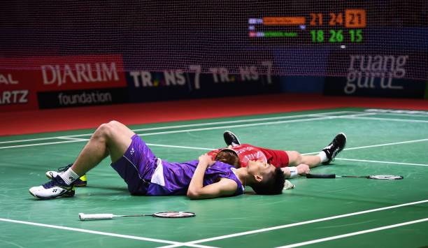 新手必看！6种羽毛球发球技巧详解视频合集