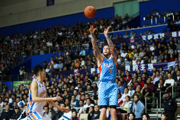 篮板球在篮球规则中的得分机制解析