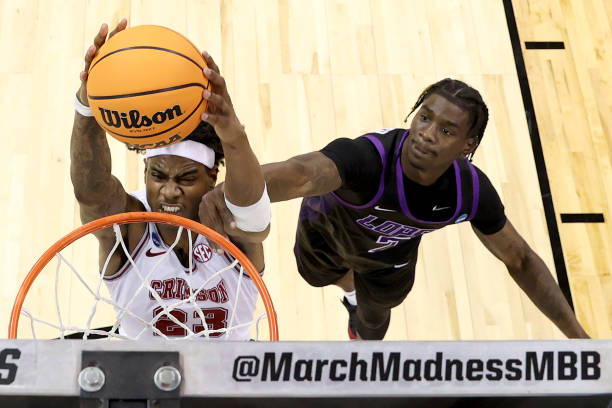 nba看球直播app与其他体育直播平台对比，优势在哪里？