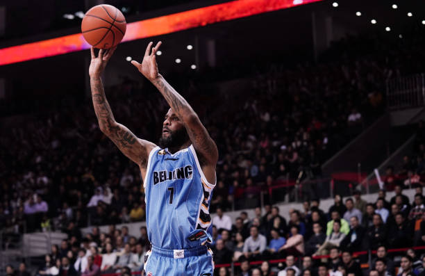 蔡徐坤打篮球简笔画素材，粉丝必备收藏