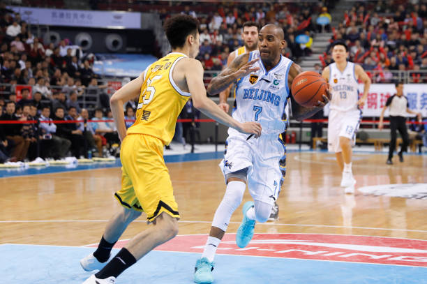 官方发布！2025年CBA季后赛完整对阵图及赛程安排