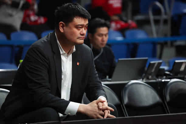 篮球规则中的脚踢球违例说明