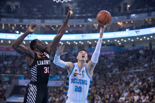NBA今日赛程：东西部强强对话，精彩对决不容错过