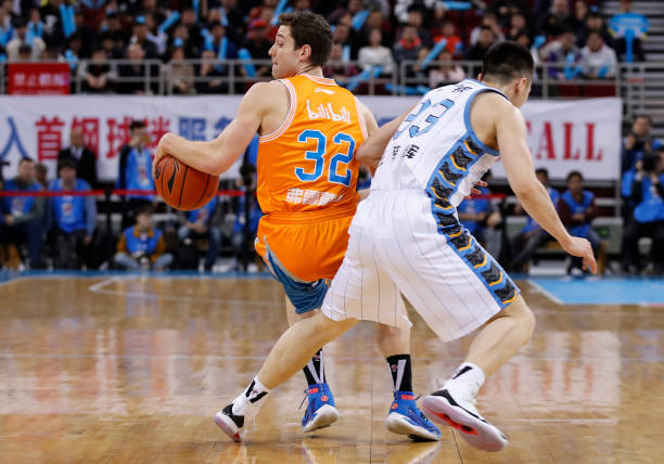 回顾NBA历史：十大最具标志性的球星照片