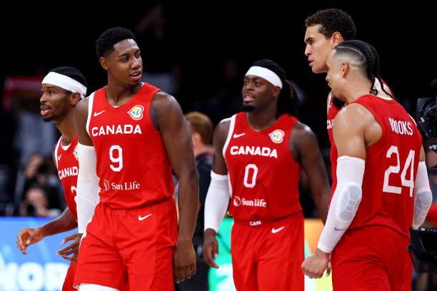 虎扑篮球微博更新：今日五佳球，哪个最惊艳？