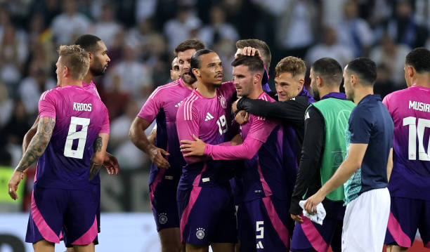 大罗是谁？揭秘足坛传奇罗纳尔多的职业生涯