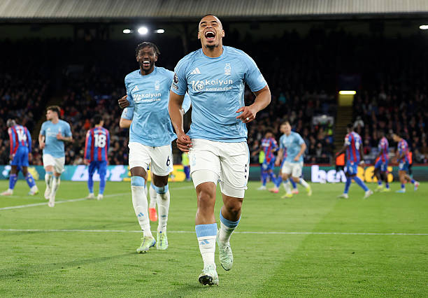 意甲争冠天平倾斜!国米5连胜甩开米兰7分,冠军悬念终结?