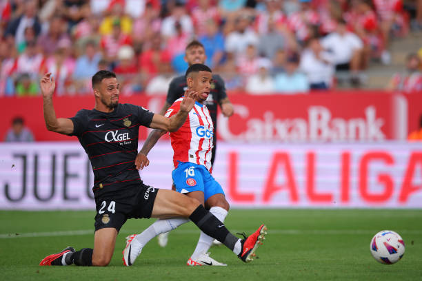 巴黎的致命双刃剑：登贝莱和姆巴佩的战术价值