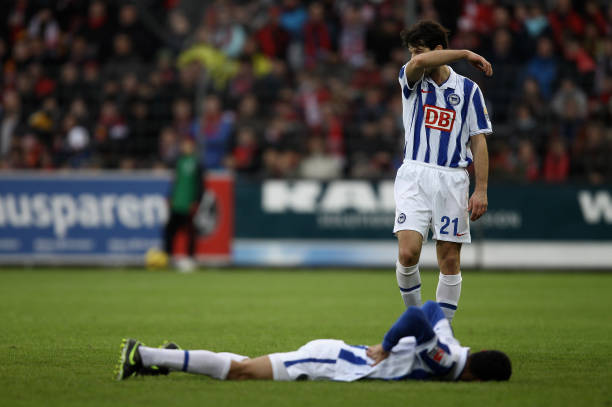 实战解析:高水平比赛中站位、移动与补位的经典案例