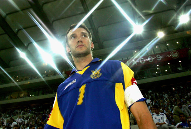 从零开始建足球场:土地、设计、施工总费用估算