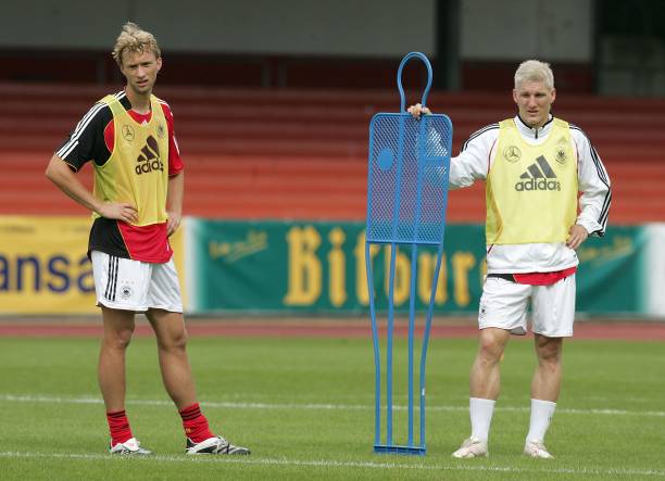 齐达内穿过的球鞋拍卖价曝光，哪双最值钱？