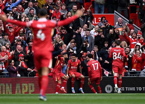 第XXXX期焦点解析：豪门对决，冷门预警！