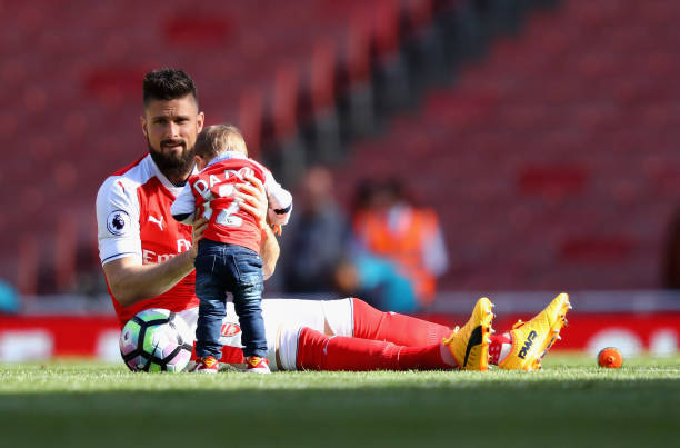 C罗身高与职业生涯：高个子是否带来优势？