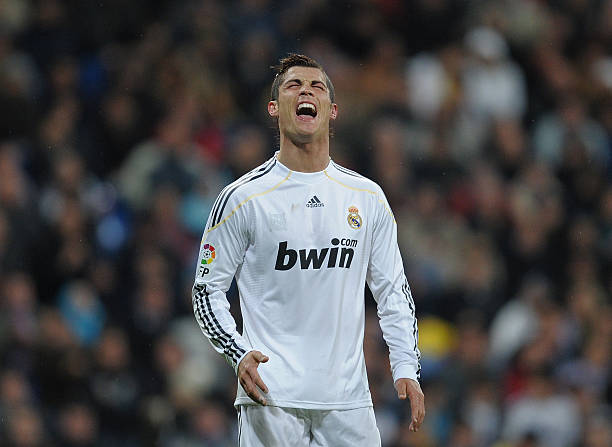 从巴黎到波尔图:2020-2021欧冠完整赛程路线与赛果档案