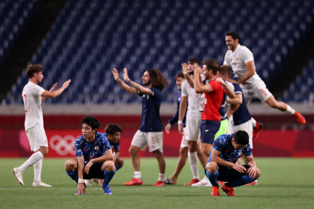 从瘦削少年到肌肉猛男:C罗身材进化史