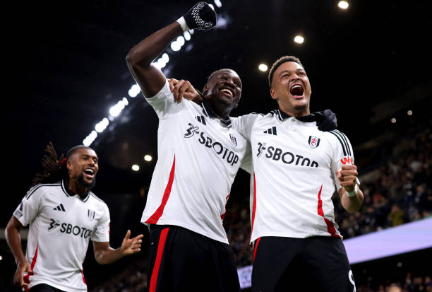 C罗的奢华生活:他拥有的每一辆豪车都价值连城