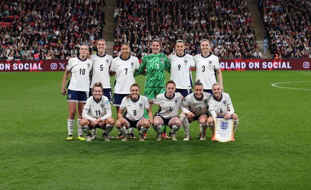 从10号到领袖：齐达内在法国队的核心作用