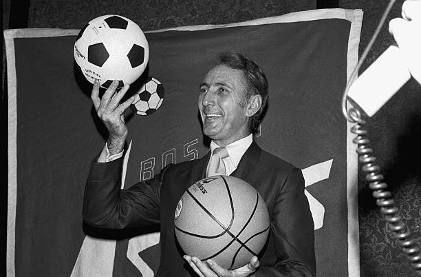 2025-26德甲赛季赛程解析：从揭幕战到收官战全知道