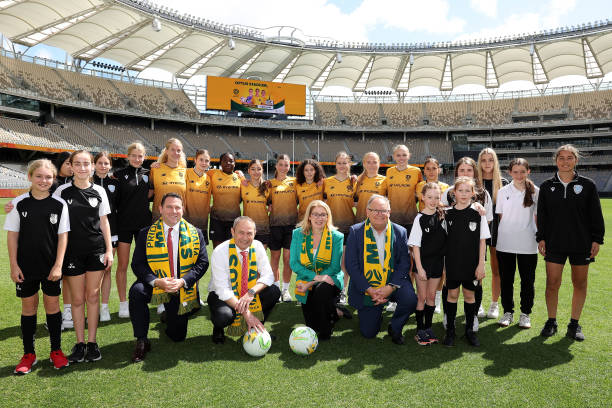 萨拉赫转型10号位：利物浦新战术体系的核心拼图