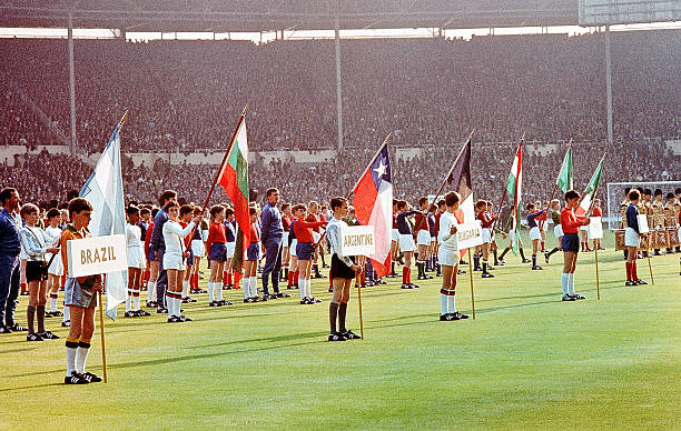 从沙特到美国:C罗和梅西的年薪对比解析