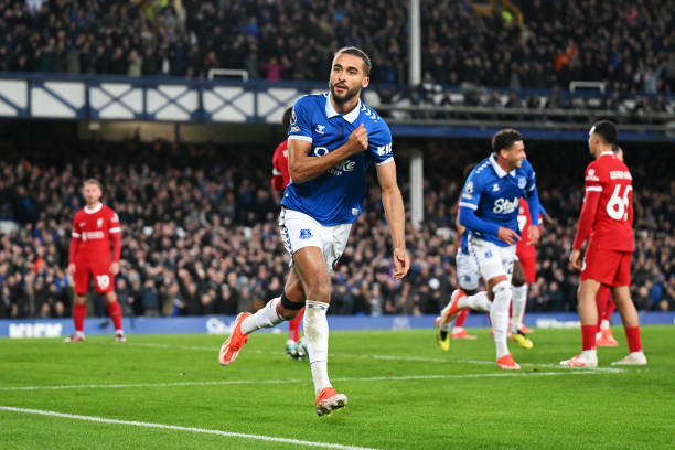 法甲积分榜2023：升班马表现亮眼，传统强队遭遇挑战