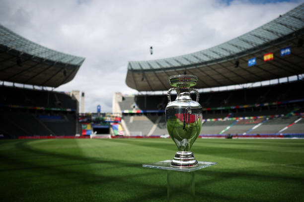 2024欧冠决赛对阵表前瞻：谁将问鼎欧洲之巅？