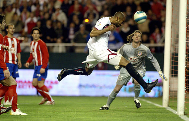 德国足球甲级联赛前十名球队:黑马与豪门并存