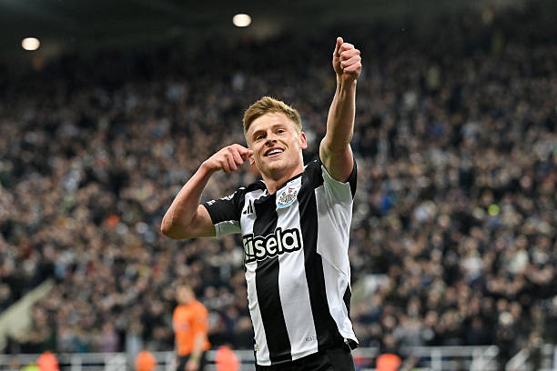 中超积分榜实时更新:外援表现抢眼,本土球员崭露头角