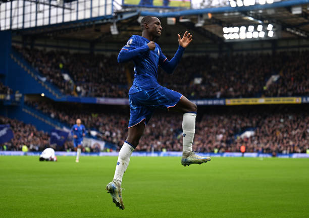 法甲2024年教练变动与战术风格演变