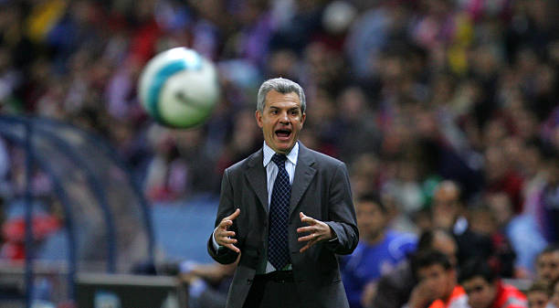 富有诗意，聚焦于任意球的技巧和美感