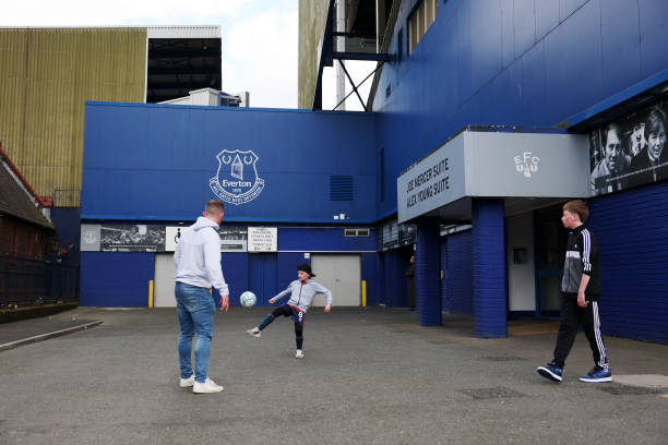 球星闪耀:格列兹曼送出关键助攻,依然是法国队前场最强大脑