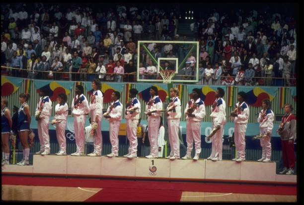 1/4决赛战况:混双组合展现默契配合