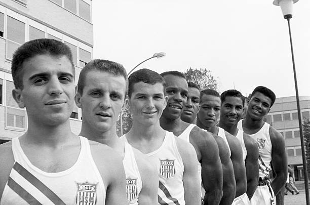 从文化符号到奥运精神：熊猫吉祥物的设计思考