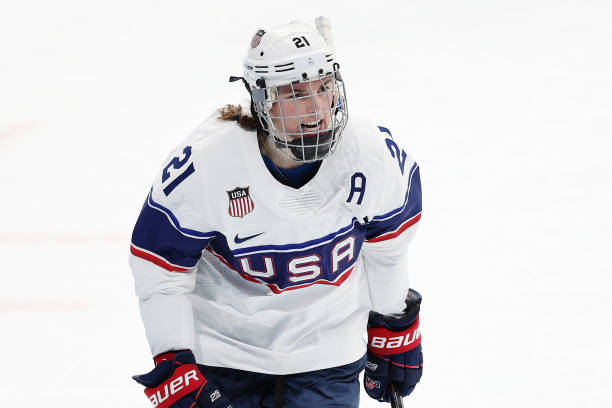 奥运会主要收入来源解析：赞助商、转播权与票务