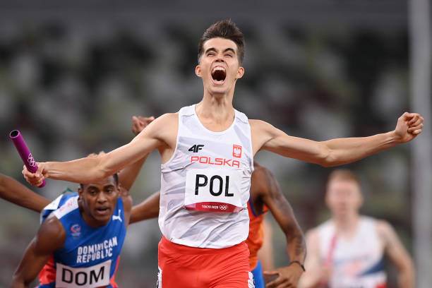 惊险一幕!吴敏霞训练时意外失足,粉丝直呼心疼