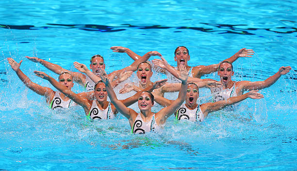 跳远慢动作欣赏:力与美的完美结合