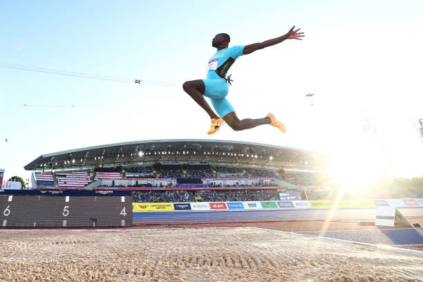 浙江短跑女将:跑道上的追风少女