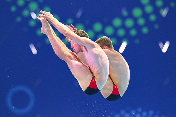 巾帼不让须眉：吴艳妮田径赛场风采实录