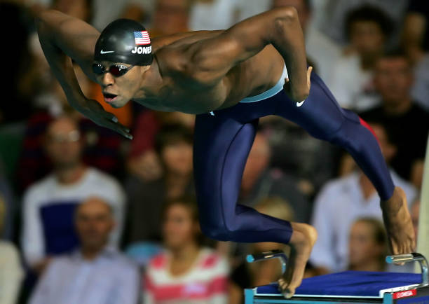 基普乔格的奇迹:每小时配速如何助力破2纪录