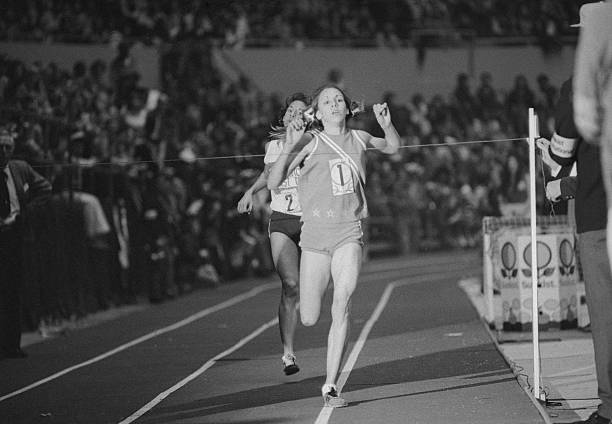 今日跑步成就:成功让路人以为我在被狗追