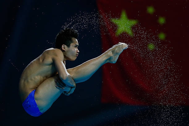 郭晶晶退役后的生活：慈善、家庭与商业新篇章