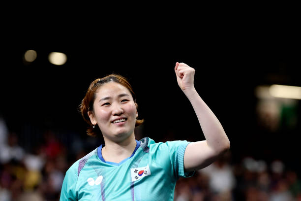 接发球什么意思?全面解析乒乓球、网球中的关键技巧