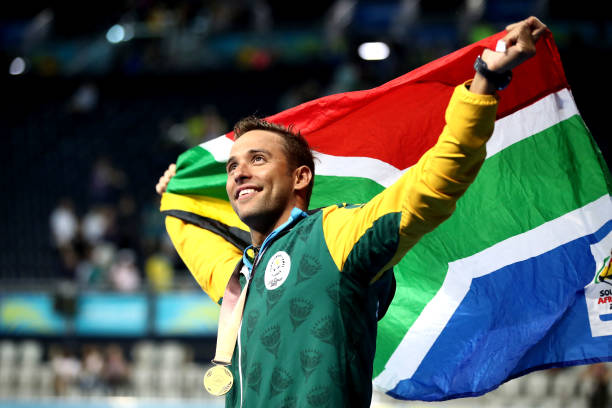 游泳池经营范围解析:如何正确选择经营类别?